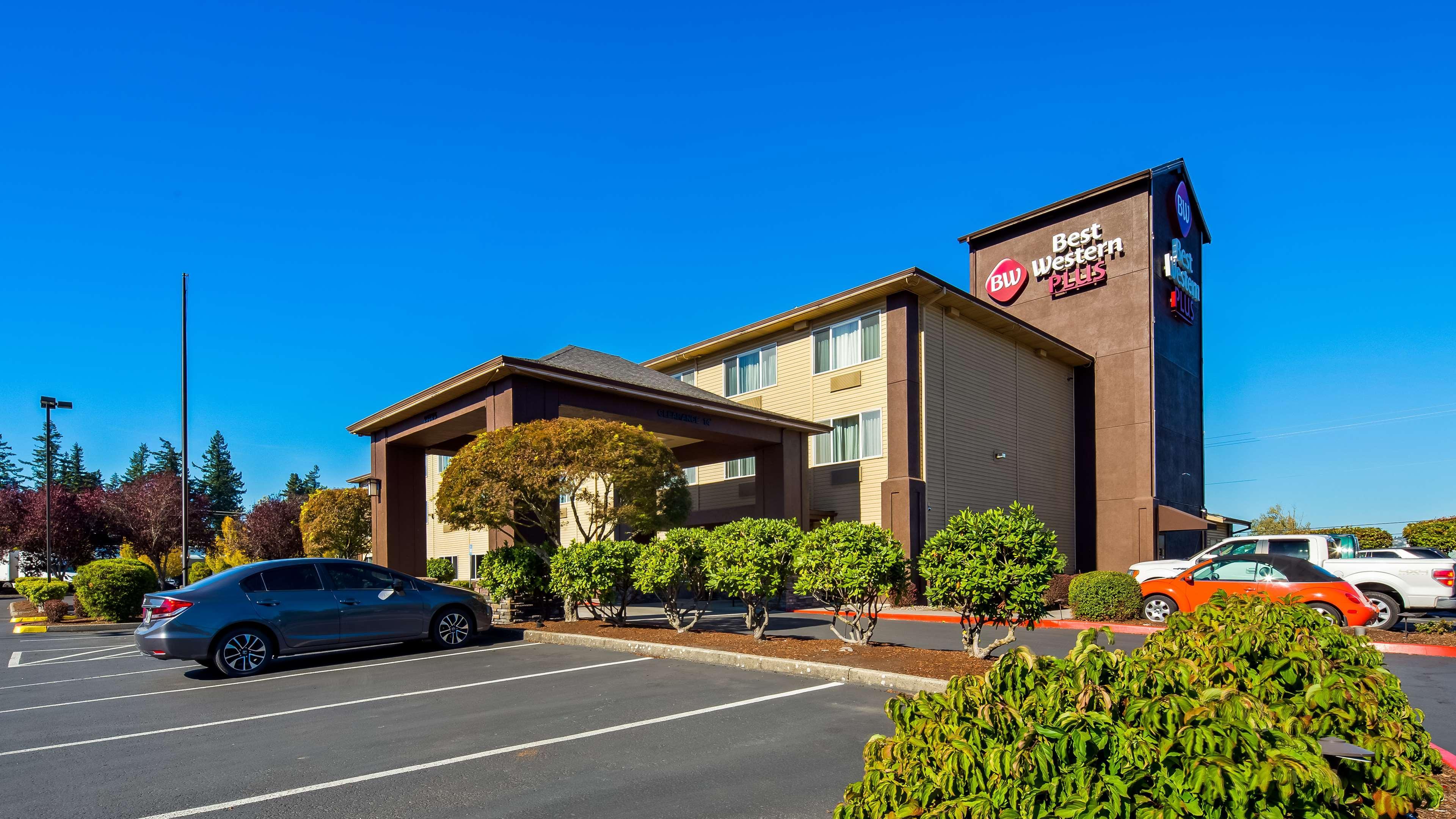 Best Western PLUS Cascade Inn&Suites Troutdale Exterior foto