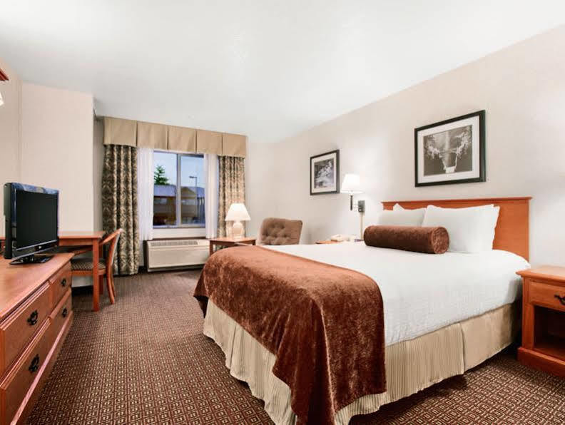 Best Western PLUS Cascade Inn&Suites Troutdale Exterior foto