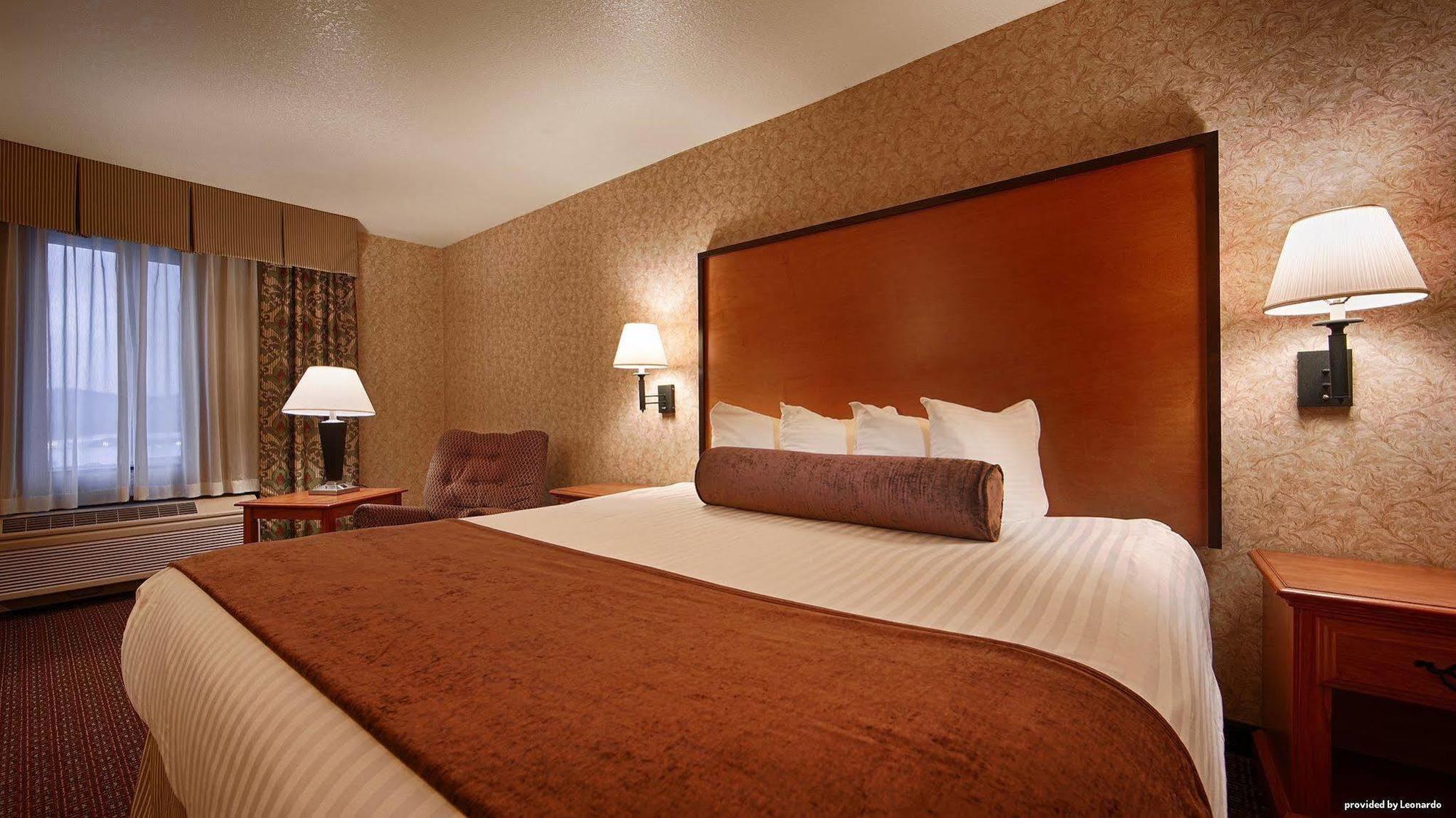 Best Western PLUS Cascade Inn&Suites Troutdale Exterior foto